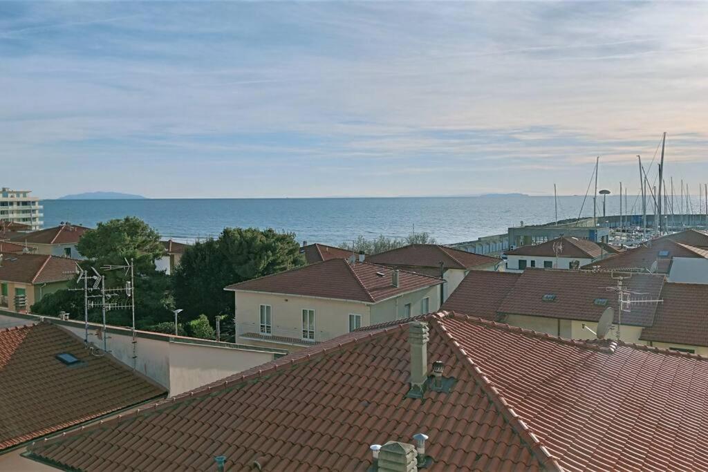 Appartamento A 50 Mt Dal Mare Rosignano Solvay Exterior photo